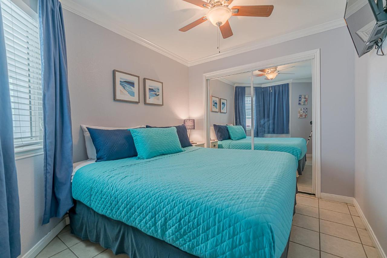 Octopus Gardens Private Boardwalk To The Beach Great Gulf Views Galveston Bagian luar foto